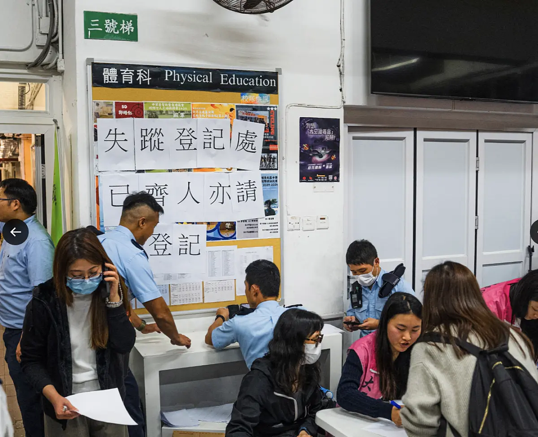 香港起火大楼内发现生还者!工人抽烟引发火灾?易燃材料疑包裹整楼封死窗户(组图) - 25