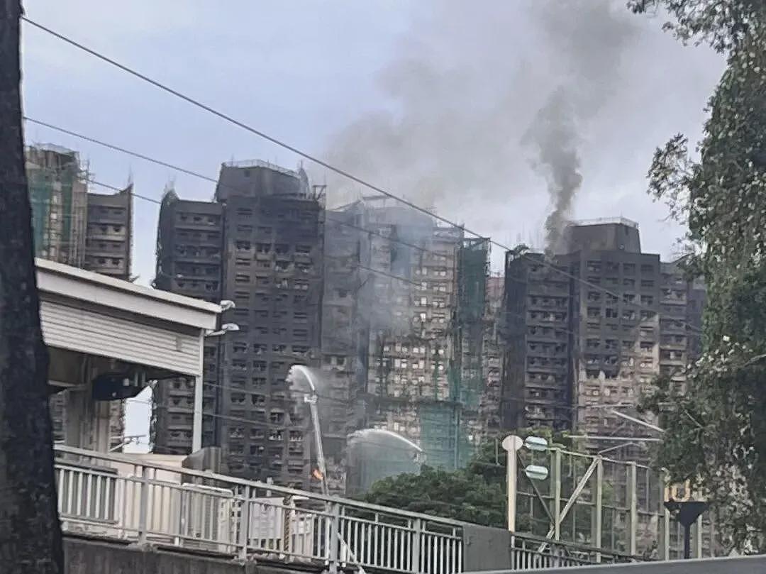 “极不寻常”，一场令人悲伤的大火（组图） - 6