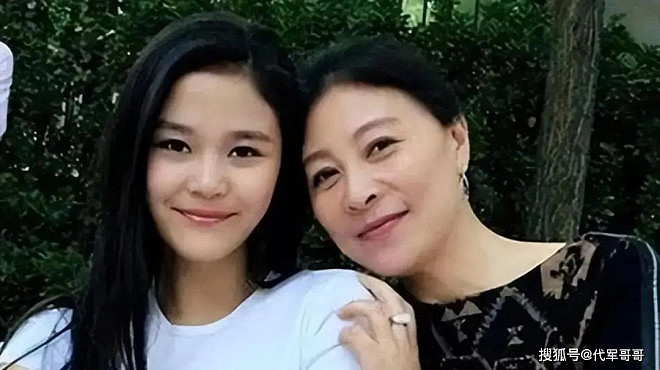 她是“最惨”影后，生女后患癌遭丈夫抛弃，63岁终凭《四喜》翻红（组图） - 8