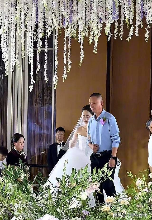 孙坚晒弟弟大婚现场！曝家庭过往太心酸，透露继父离世后他撑起家（组图） - 5