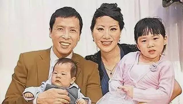 香港火灾,甄子丹老婆外网发文引争议!删除道歉,夫妻评论区沦陷(组图) - 10