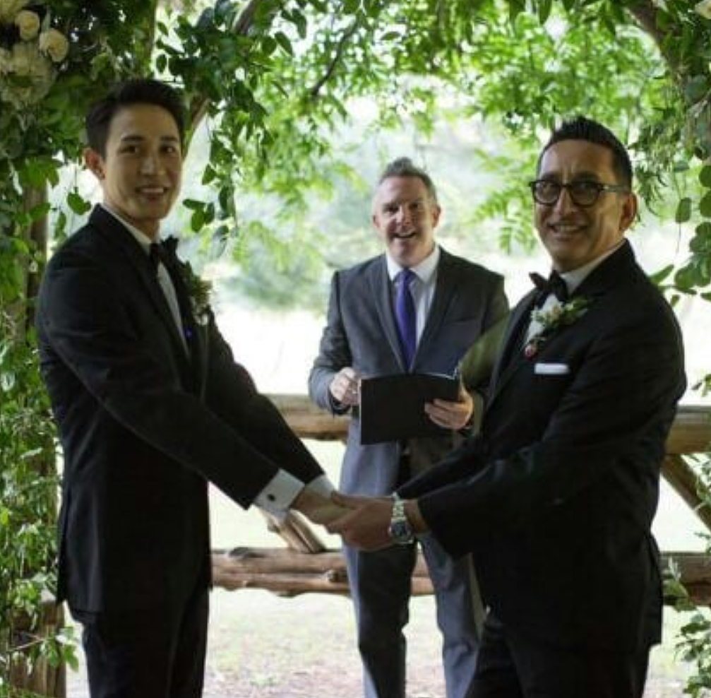知名小鲜肉嫁年长20岁老富豪！退圈后满世界狂玩买买买，网友：羡慕说够了...（组图） - 6