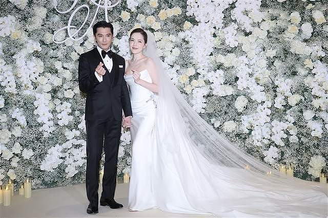 邱泽许玮宁婚礼现场曝光！嘉宾超430人，婚戒细节全曝光好有意义（组图） - 2