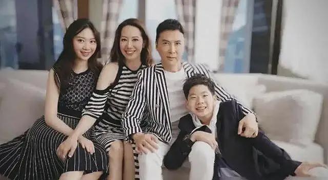 香港火灾,甄子丹老婆外网发文引争议!删除道歉,夫妻评论区沦陷(组图) - 11