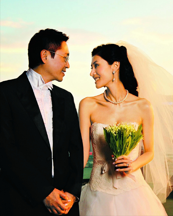 李嘉欣结婚17年依旧甜蜜：同是靓绝香江，她为何比关之琳幸福？（组图） - 34