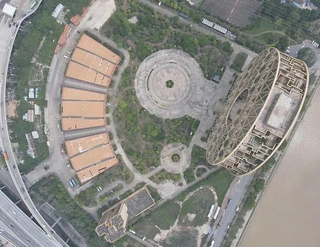 起拍价再降1.36亿元，广州“铜钱大厦”第四次拍卖仍流拍，万人围观无人报名出价（组图） - 4