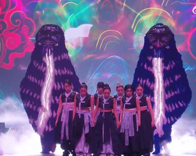 MAMA颁奖礼大偷中国文化!水墨画、舞狮轮番登场,画风诡异遭痛批(组图) - 1