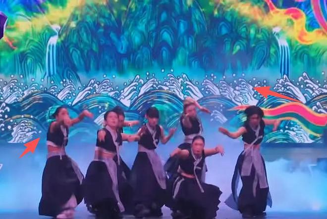 MAMA颁奖礼大偷中国文化!水墨画、舞狮轮番登场,画风诡异遭痛批(组图) - 8