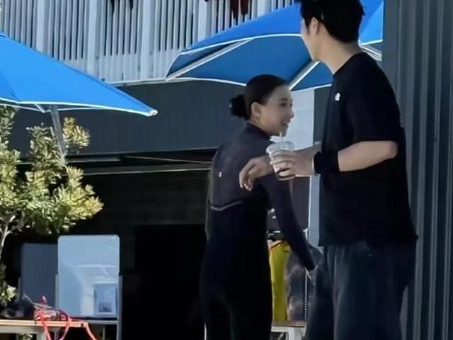 官媒发文,34岁何超莲再破天花板,让窦骁和整个豪门圈“沉默”了(组图) - 6