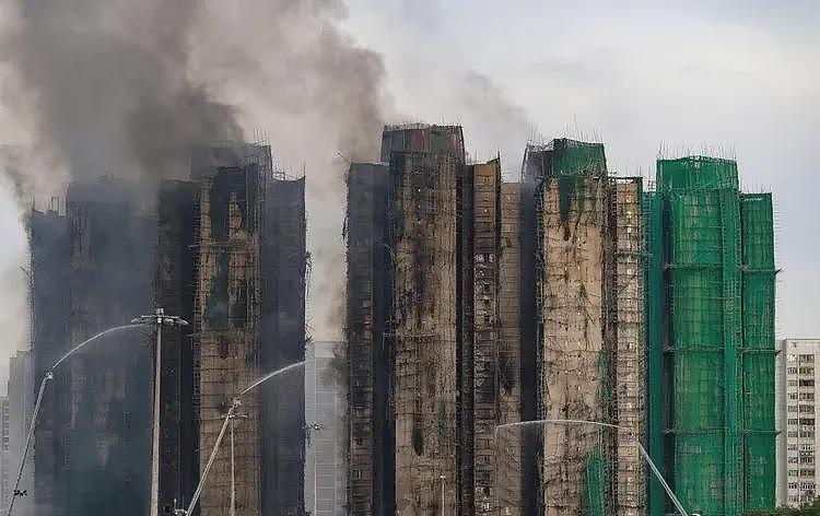 香港公布火灾初步调查结果，主因不是竹子，内地知名主持人怒斥（组图） - 1