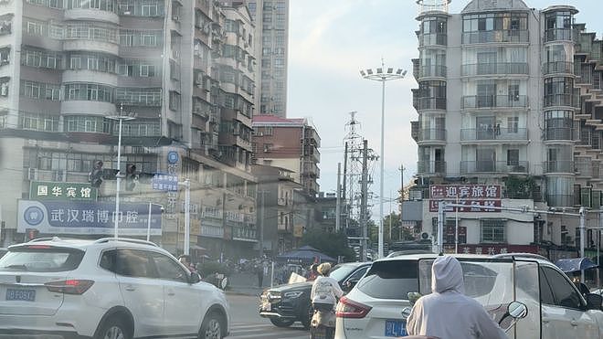 一派出所民警玩忽职守致强奸案未及时侦破，当事女子一年后再遭嫌疑人性侵，判了（组图） - 3