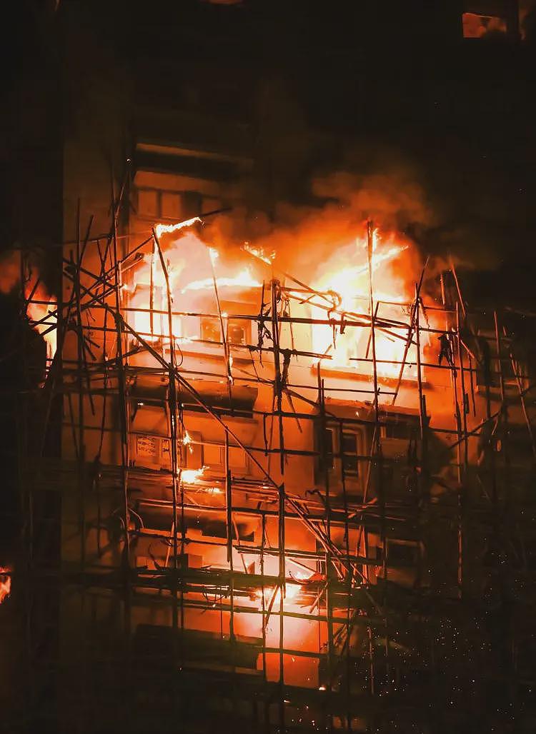 香港公布火灾初步调查结果，主因不是竹子，内地知名主持人怒斥（组图） - 3