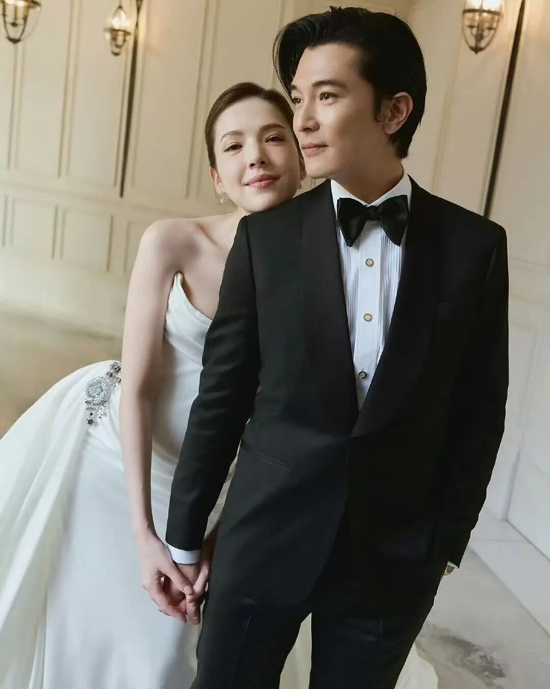 她的婚礼热搜刷屏！41岁女神活成偶像剧（组图） - 25