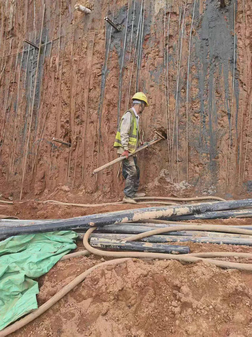 福建75亿元项目水库大坝被指偷工减料，多名监理人员曾接受施工方宴请，中国电建：全面调查核实（组图） - 3