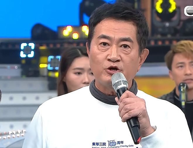 周润发出席MAMA大翻车！与权志龙跳舞开怀大笑，被扒火灾没捐款（组图） - 14