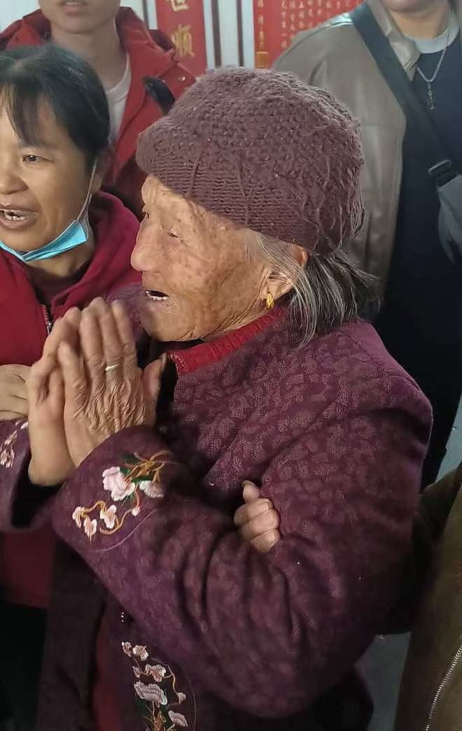 男子30年花百万终于找到儿子，愧疚称没钱给儿子在城里买房（组图） - 18
