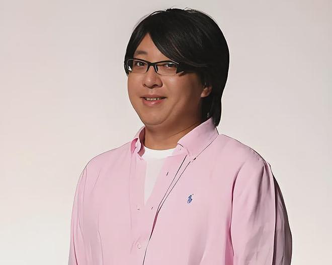 57岁袁惟仁送医画面曝光,成植物人三年身形消瘦,靠母亲姐姐照顾(组图) - 1