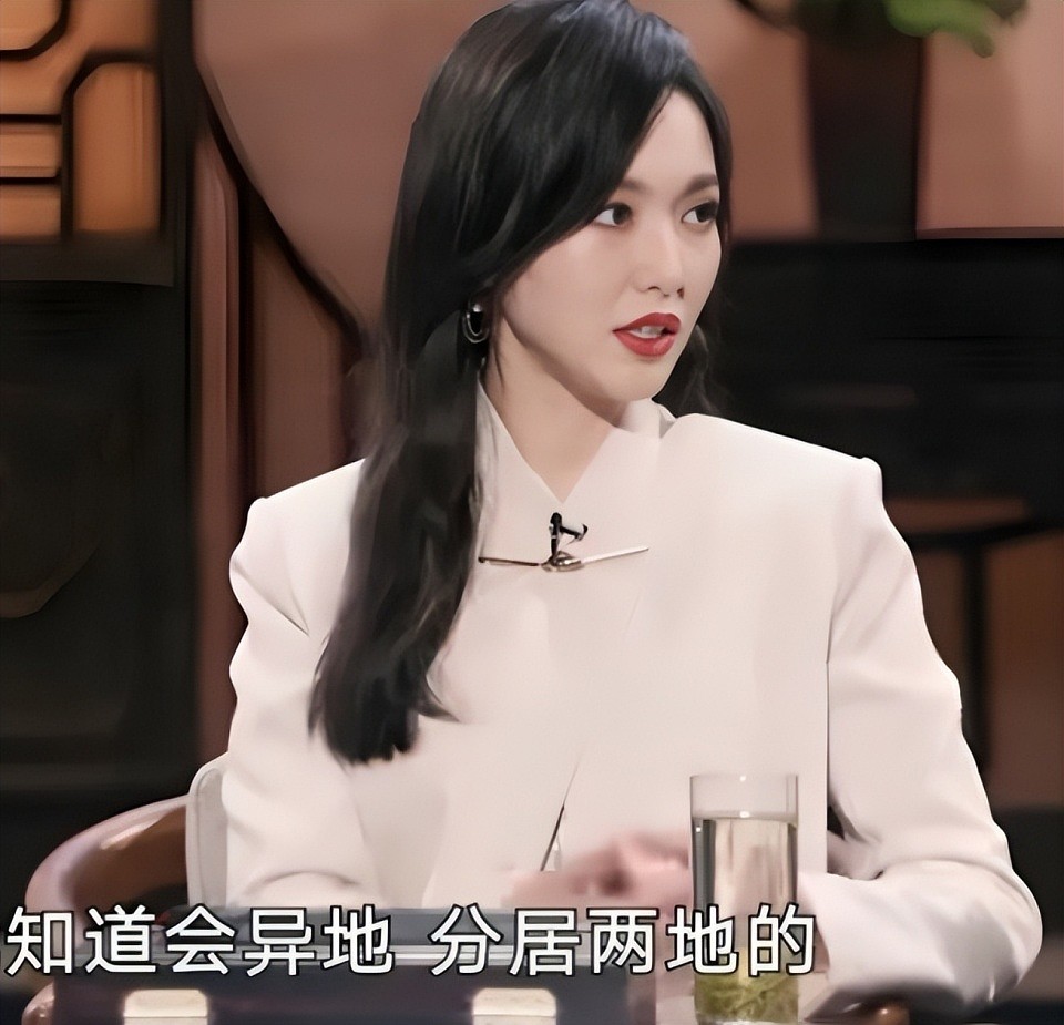 态度已很明确!这次被曝离婚的唐嫣,不再迎合娱乐圈的“潜规则”(组图) - 14