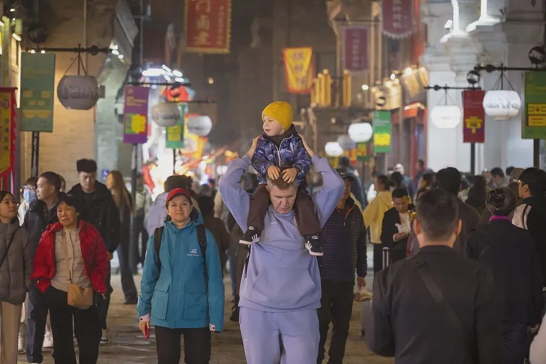 来华海外游客暴增，带来的远不只是旅游收入（组图） - 1
