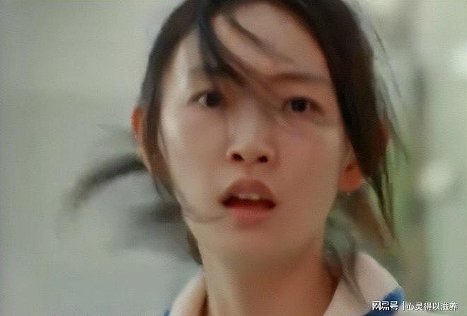打演员、洁癖到病态,周姓女星被曝耍大牌,童谣、胡先煦是受害者(组图) - 10