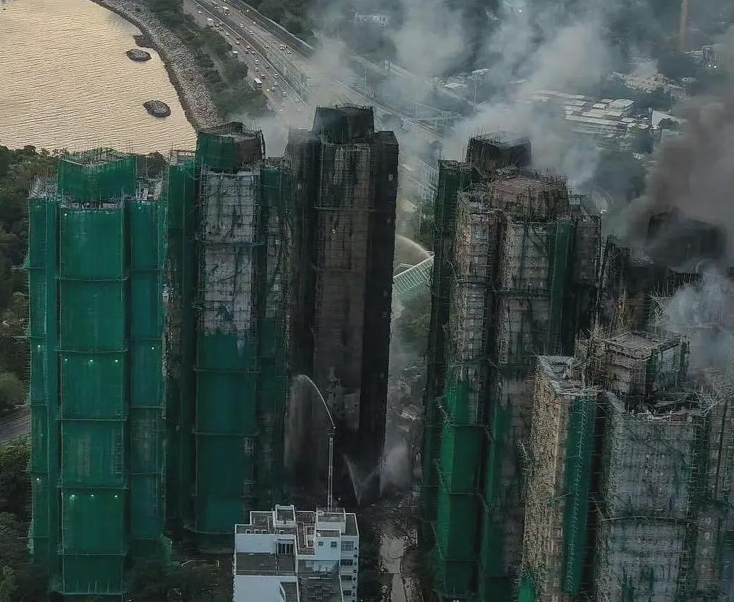 未见捐款，却登台“捞金”！周润发惹争议，网友的解释说得通吗？（组图） - 3