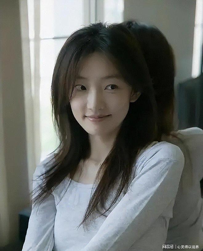 打演员、洁癖到病态,周姓女星被曝耍大牌,童谣、胡先煦是受害者(组图) - 23