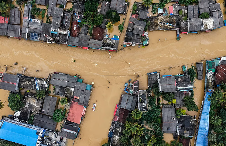 334人死亡、370人失踪，超110万人受灾！这国进入紧急状态（组图） - 1