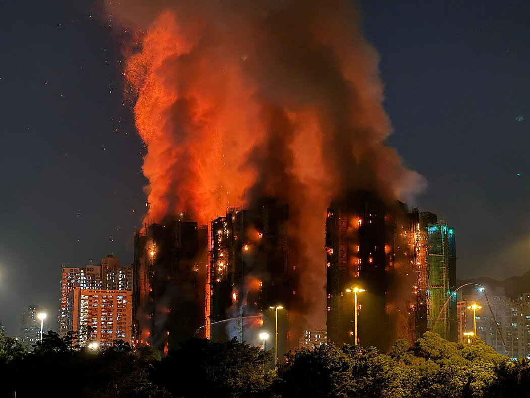 香港政府在火灾发生一年前已收到居民对建筑材料投诉（组图） - 2