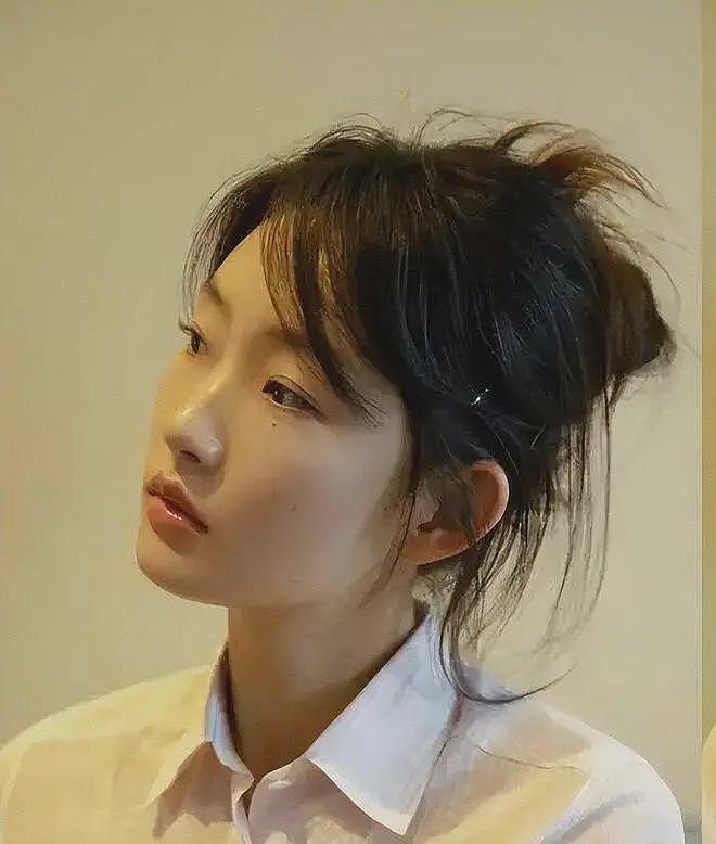 打演员、洁癖到病态，周姓女星被曝耍大牌，童瑶、胡先煦是受害者（组图） - 26