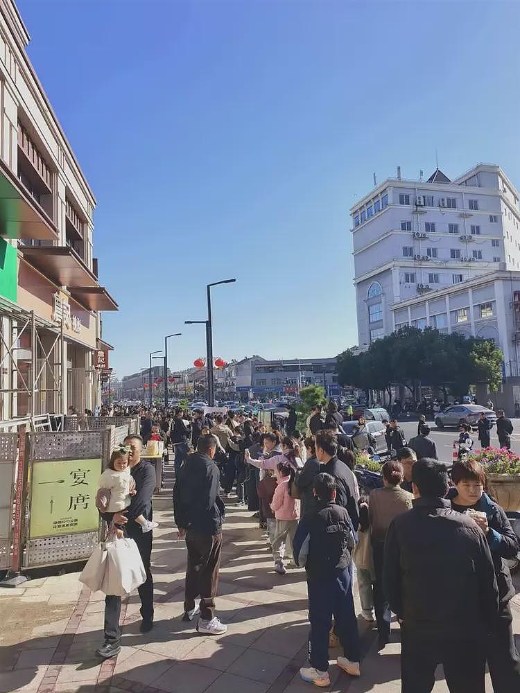 安徽“广德三件套”爆火,文旅局悬赏寻找“三件套”发明人,当地:打卡地几乎全是江浙游客的车(组图) - 3