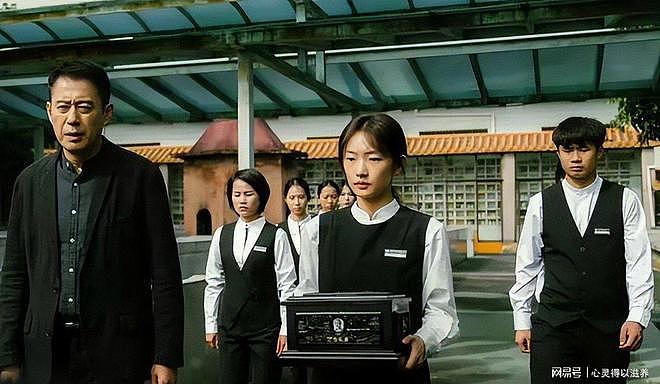 打演员、洁癖到病态,周姓女星被曝耍大牌,童谣、胡先煦是受害者(组图) - 8