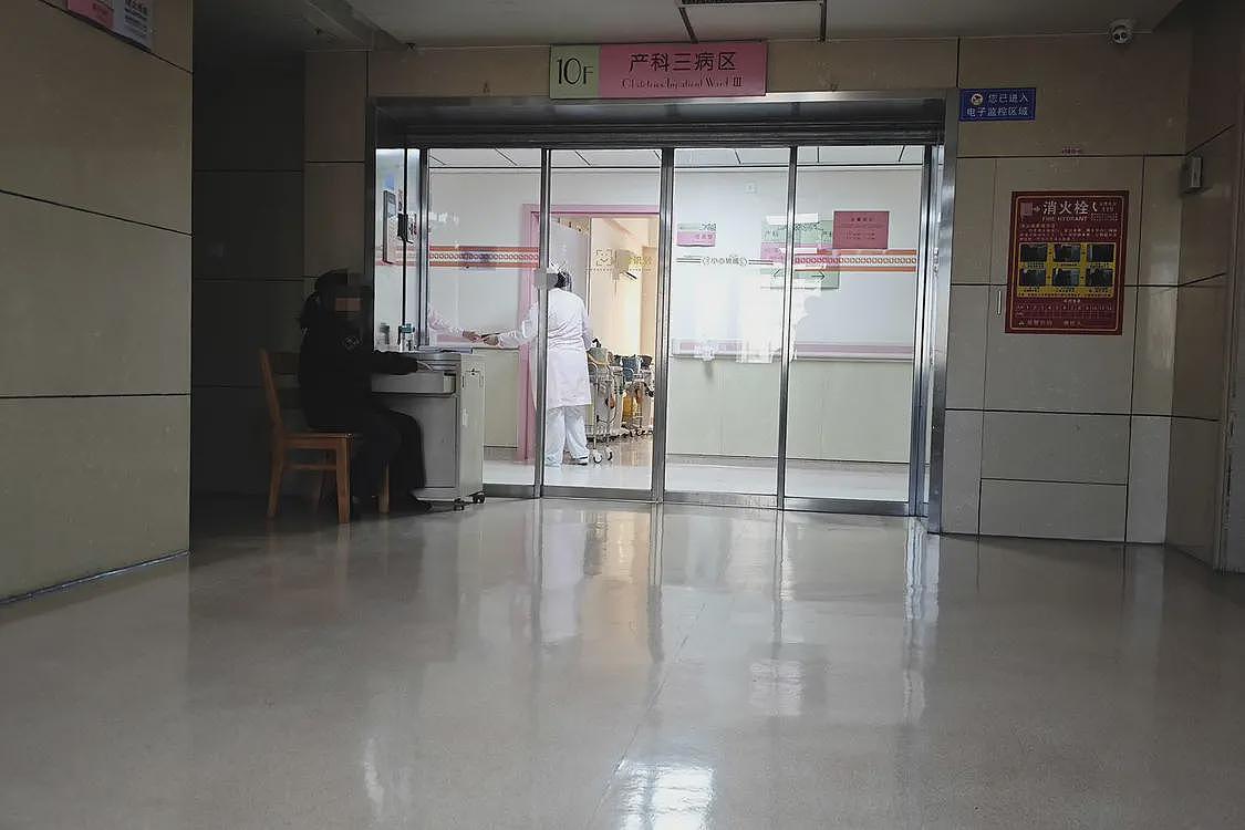 2月龄女婴脑出血,家长曾质疑“月嫂照料” 半年后右脑已萎缩,损伤鉴定遇困局(组图) - 3