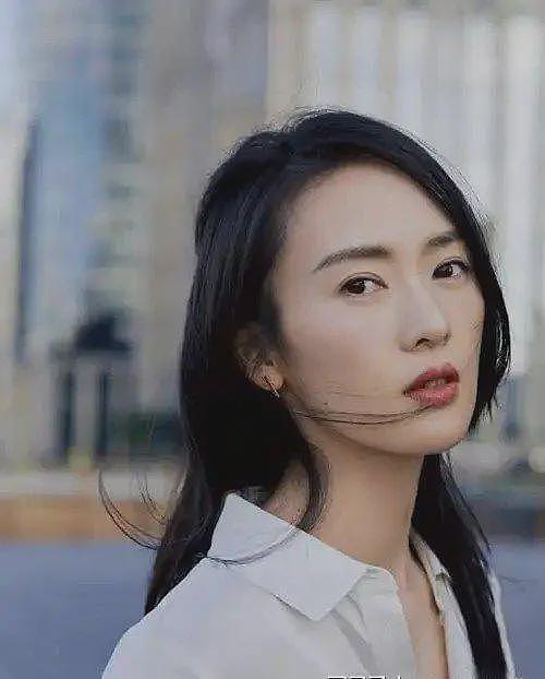 打演员、洁癖到病态，周姓女星被曝耍大牌，童瑶、胡先煦是受害者（组图） - 25