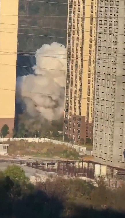 湖南郴州烟花店主举报官员兼饮农药,疑引爆店舖通报指3人受伤(组图) - 4