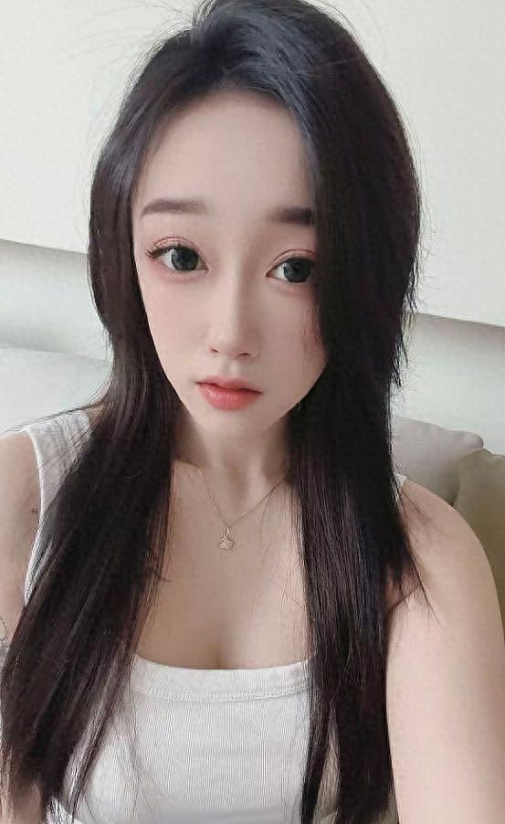 吉林美女“华华”去世，年仅26岁，妈妈曝原因，颜值不输女明星（组图） - 1