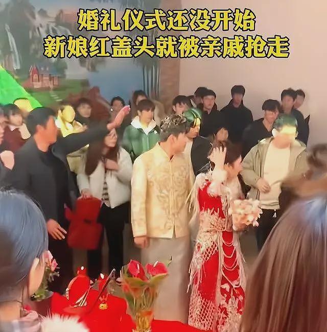 山东新娘盖头被扯下后续：大妈正脸曝光，知情人透露原因，太离谱（组图） - 20