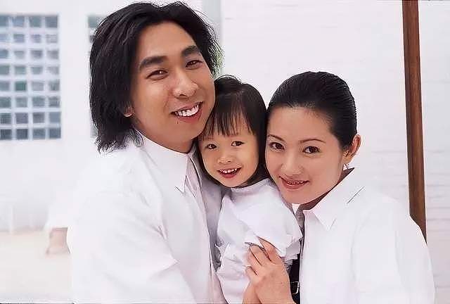 港圈女神女儿恋情大曝光！李丽珍女儿恋政二代，钟丽缇女儿太豪放（组图） - 4