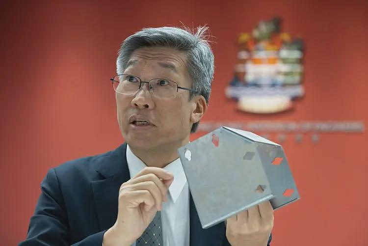 天价收费 围标合谋 利益输送 劣质工程——揭开维修棚架背后的重重黑幕(组图) - 8