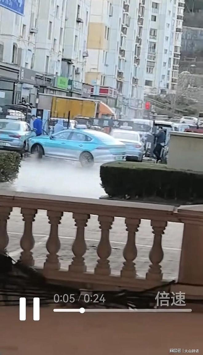 1死1伤！大连发生暖气管道爆裂事故，现场照片流出，网友透露细节（组图） - 3