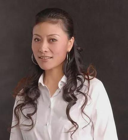 【情感】63岁影后演“豪门婆婆”杀疯了!28岁成单亲妈妈,40岁患癌,她的人生比电视剧还狠(组图) - 13