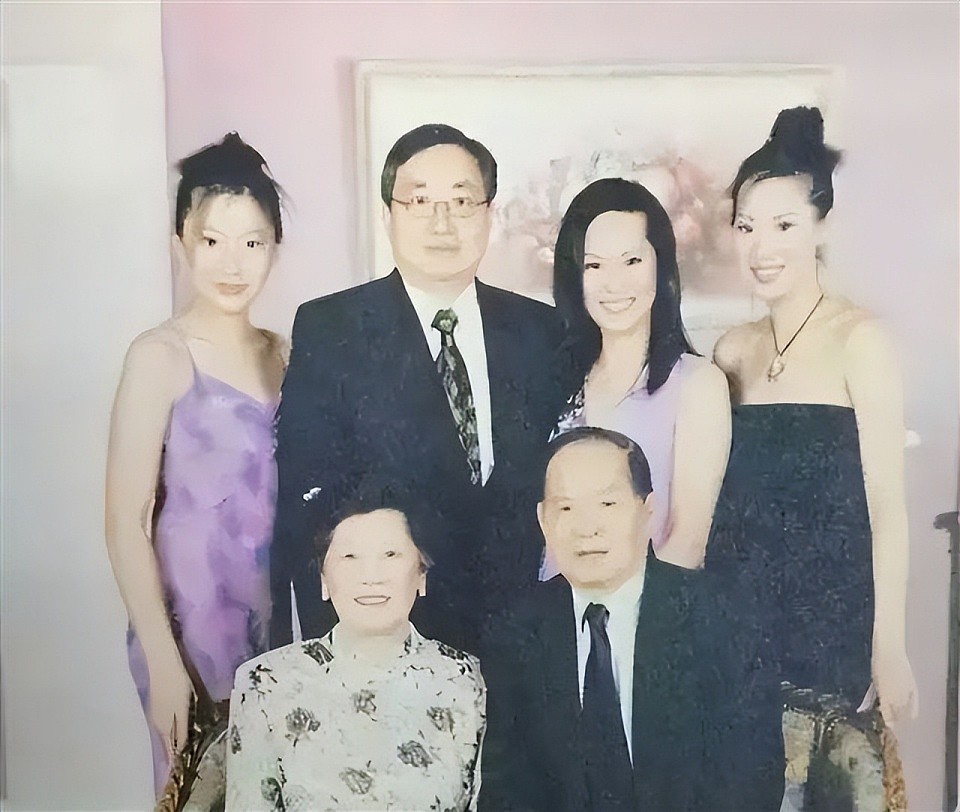 甄子丹老婆惹争议!22岁时一嫁成名,白富美人设被打假?(组图) - 8