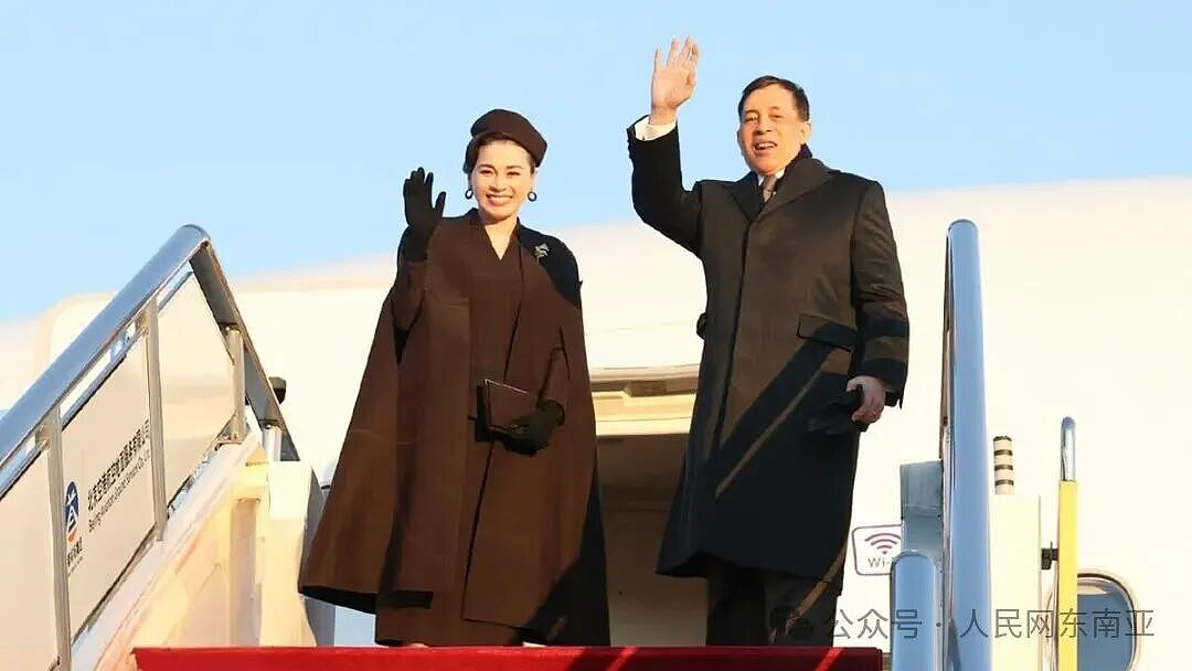 47岁泰国王后素提达素颜参加马拉松,将以“运动员身份”参加帆船比赛(组图) - 3