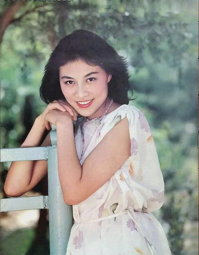 【情感】63岁影后演“豪门婆婆”杀疯了!28岁成单亲妈妈,40岁患癌,她的人生比电视剧还狠(组图) - 7