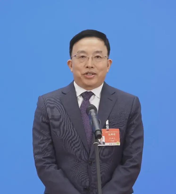 朱征夫回应儿子吸毒传闻，胡锡进等多位大V力挺，网友一针见血（组图） - 1