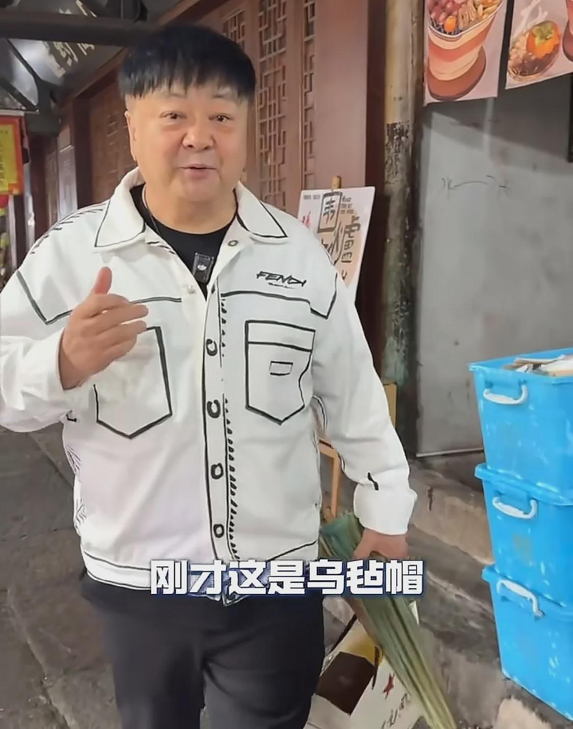“不买不给试,试试5块”!摊主老太太直接让绍兴文旅白干一年(组图) - 8
