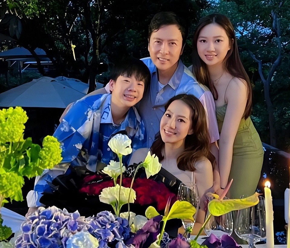 甄子丹老婆惹争议!22岁时一嫁成名,白富美人设被打假?(组图) - 47