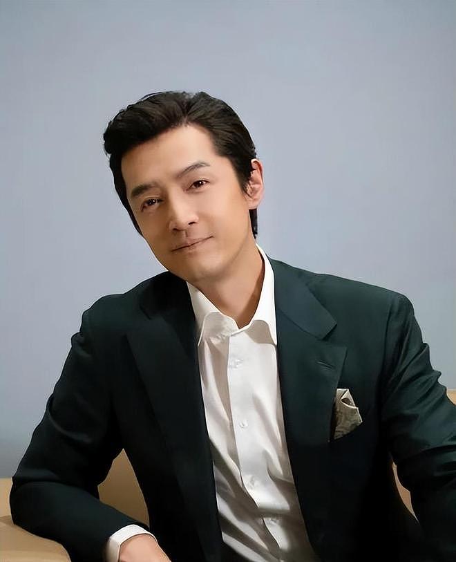 胡歌坦言没做好事业和家庭的平衡，称女儿已习惯一起进组的生活（组图） - 7