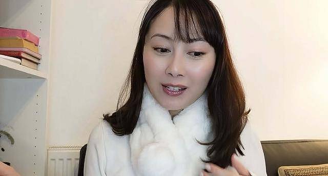 香港知名女星否认隆胸，身材从小就丰满，曝有多位富豪开价包养（组图） - 1