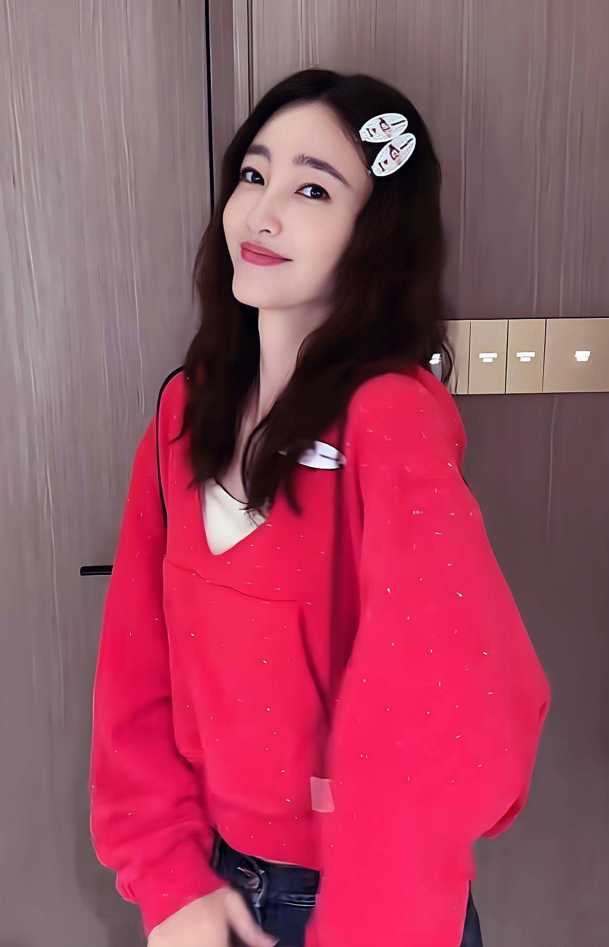 女星王丽坤：被诈骗犯前夫害惨了 网友：这是嫁富豪的代价（组图） - 4