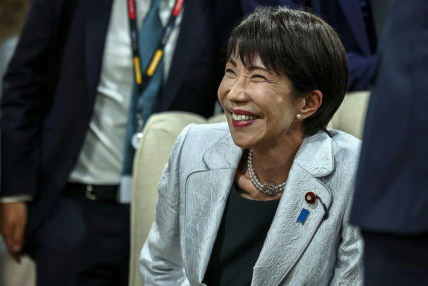日股急挫1000点！高市早苗的“安倍经济学”难产（图） - 2